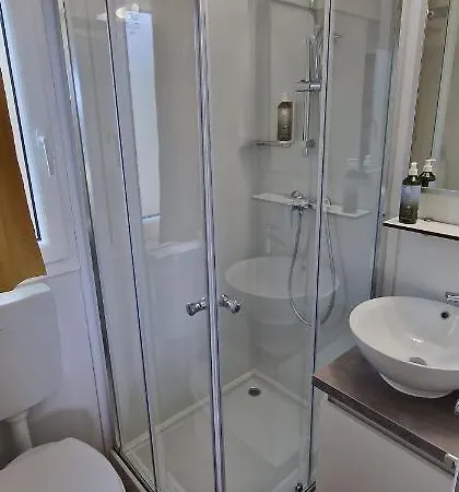 Sweet Dreams Luxury Mobile Home, Terra Park Spiritos مكان تخييم كولان