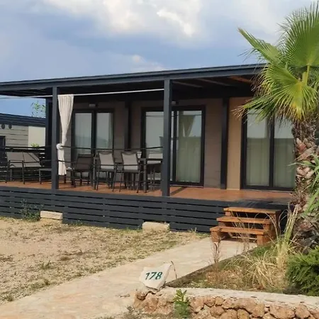 Sweet Dreams Mobile Home, Terra Park Spiritos Campsite *